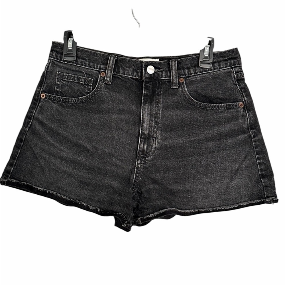 Universal Threads Women’s Black High Rise Denim Shorts - Size 8R - Pre-Loved